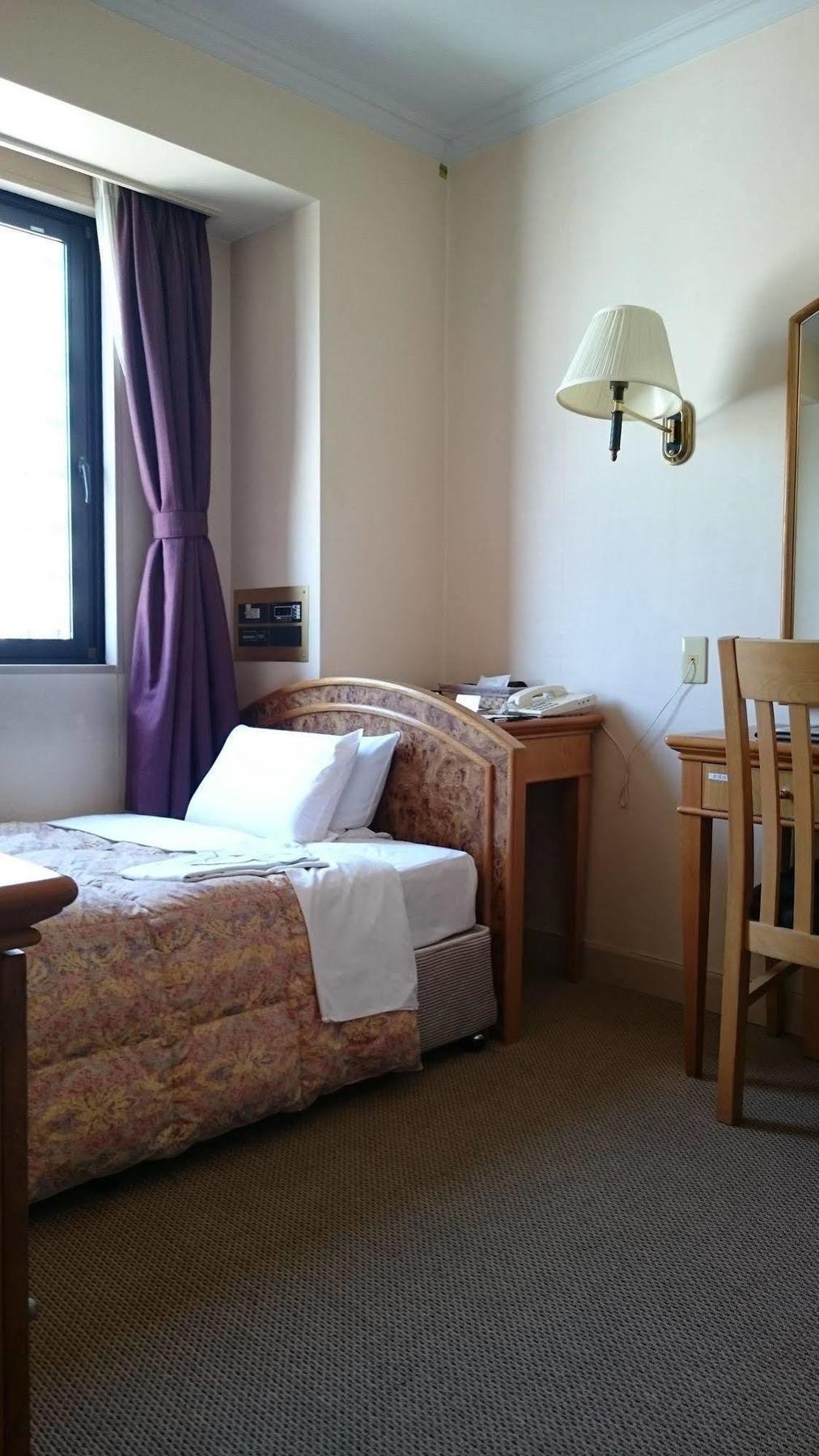 Fukuyama Rose Garden Hotel Eksteriør bilde